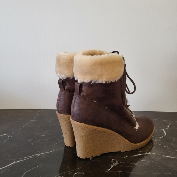 Boots Dolce by moto moxy Size 9 - Picture 4 of 11